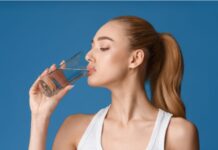 फ्रीजमधलं खूप थंड पाणी पिताय का, मग आजपासून ही सवय सोडा