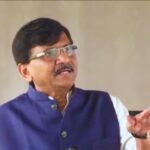 शिंदेंना काही माहिती नाही, तेव्हा ते गोधडीत रांगत होते; संजय राऊत यांची खरमरीत टीका