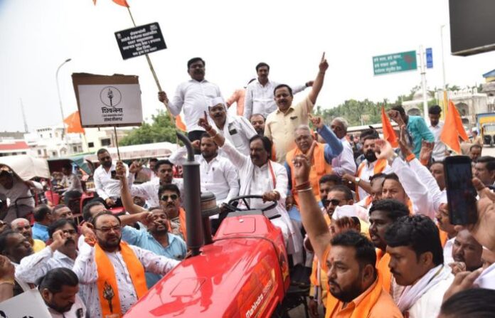 shiv sena protest