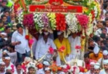 sopan-kaka-palkhi-welcomed-with-devotion-in-nira