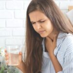 how-to-stop-hiccups-home-remedies-water-sugar