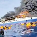 300 प्रवाशांनी भरलेले जहाज पेटले! इंडोनेशियाच्या समुद्रात अग्निकल्लोळ, लोकांनी पाण्यात उड्या टाकल्या