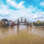 पुण्यात मुठा नदीला पूर; भिडे पूल पाण्यात, खडकवासलातून 8 हजार क्युसेक पाणी सोडले