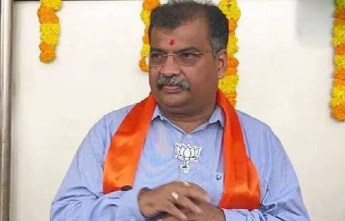 ravindra chavan