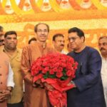 राज ठाकरे उद्धव ठाकरेंच्या भेटीला मातोश्रीवर, वाढदिवसाच्या दिल्या शुभेच्छा