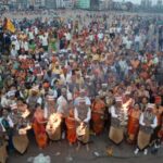 125-year-tradition-of-breaking-dahi-handi-with-spear-dongrikar-youth-mandal-honored-this-year