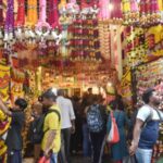 Photo – लाडक्या बाप्पाच्या आगमनासाठी मुंबईकरांची लगबग, दादर हाऊसफुल