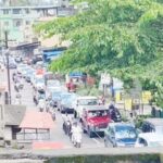 मुंबई-गोवा महामार्गावर वाहतूककोंडी, रस्त्यावर चार ते पाच किमीच्या लांबलचक रांगा; गणेशभक्त हैराण