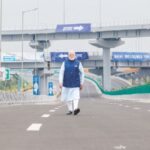 दिवाळीला फक्त हिंदुस्थानात बनवलेल्या वस्तूच खरेदी करा, मोदींचा पुन्हा स्वदेशीचा नारा