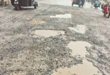 ahilyanagar-roads-full-of-potholes-citizens-outraged-ahead-of-ganesh-festival