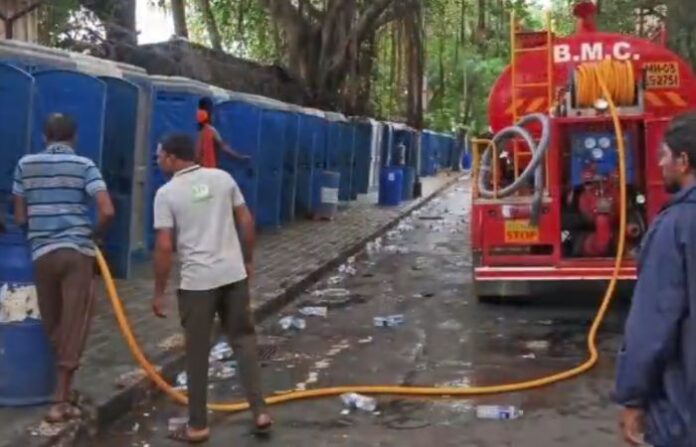 azad maidan toilet