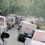 माथेरानच्या घाटात ट्रॅफिकचा ‘काला’, आनंदाचे लोणी न मटकवताच असंख्य पर्यटक आल्या पावली घरी