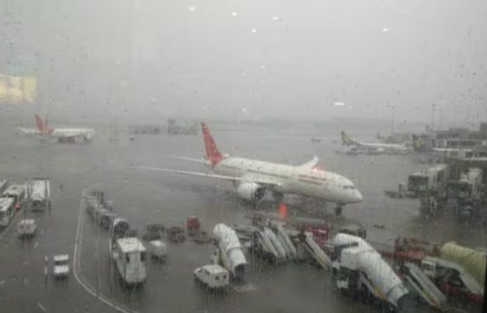 monsoon mumbai airport