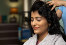 केसांची मालिश करताना ही गोष्ट लक्षात ठेवायलाच हवी, वाचा