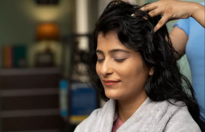 oil hair massage
