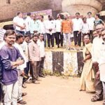 जिल्हाधिकाऱ्यांच्या आदेशाची होळी, वाठार ग्रामपंचायतीसमोर 15 ऑगस्टपासून साखळी उपोषण