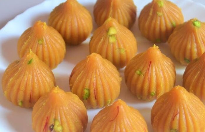 शाही मोदक (2)