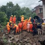 हिमाचल प्रदेशात कुल्लूमध्ये भूस्खलनामुळे मोठे नुकसान, एकाच कुटुंबातील 5 जण बेपत्ता, बचावकार्य वेगाने सुरू