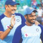 सॅमसनला सलामीवीर म्हणूनच खेळवा! रवी शास्त्रीचा खणखणीत सल्ला