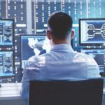 हिंदुस्थानी आयटी क्षेत्रात लाखो नोकऱ्या जाणार, अमेरिकेबाहेर काम देणाऱ्या कंपन्यांवर 25 टक्के टॅरिफचा बडगा