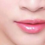 मुलायम ओठ करायचे असतील तर… हे करून पहा