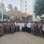 माझगाव डॉक लढाऊ जहाज निर्मितीच्या कारखान्यातील कामगारांचे प्रश्न सुटणार