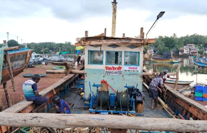 triveni boat