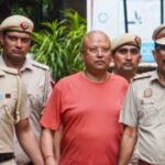 अश्लील चॅट, पॉर्न सीडी, तसले टॉय अन् महिलांचे लपून काढलेले फोटो; बाबा चैत्यन्यानंदचे ‘शौक’ जगासमोर, चौकशीतून धक्कादायक खुलासे