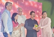 मोहम्मद रफी, कुमार सानू, कोळीगीतांनी प्रेक्षक भारावले; दहिसरमध्ये रंगला शैलेंद्र स्वर दीपावली कार्यक्रम