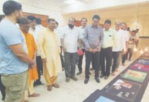 रांगोळीतून साकारल्या दिलीप प्रभावळकर यांच्या अभिनयाच्या छटा