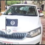 भाजपला मतदान करूनही हाल, परभणीत शेतकऱ्याने जिल्हाधिकाऱ्यांची गाडी फोडली