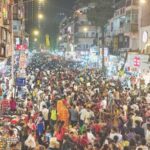 दादरचा बाजार हाऊसफुल्ल, दिवाळीच्या खरेदीसाठी ग्राहकांची झुंबड; टिळक पुलावर वाहनांच्या लांबलचक रांगा