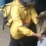 ब्लिंकिट डिलिव्हरी बॉयने नको त्या पद्धतीने केला स्पर्श, व्हिडीओ व्हायरल होताच कंपनीने केली कारवाई