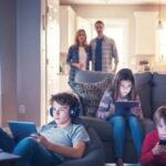 साय-फाय – आयुष्याचा सोशल खेळ