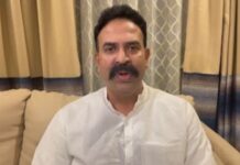 आरोपांवर उत्तरच नसल्याने स्त्रीच्या चारित्र्यावर शिंतोडे; अन्यायग्रस्त जयश्री आगवणे यांचा माजी खासदारांवर हल्लाबोल