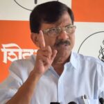 फडणवीसांना चेकमेट करण्यासाठी अमित शहा एकनाथ शिंदेंना ताकद देतायत – संजय राऊत