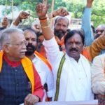 फडणवीस सरकारचे पॅकेज दिशाभूल करणारे! शिवसेनेचा स्पष्ट आरोप; शेतकर्यांचा हंबरडा मोर्चा विक्रमी होणार, शिवसेना नेते खैरे, दानवे यांचा विश्वास