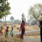 कल्याणच्या सहा गावात ठणठणाट; ऑक्टोबर हिटमध्ये डोक्यावर हंडा, बिल न भरल्याने रायता योजनेचा वीजपुरवठा खंडित