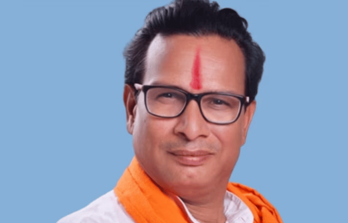 Ajit Pawar Faction MLA Dr. Kiran Lahamate Assaults Farmer Over Electricity Issues in Akole