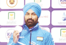 गुरप्रीतचे सुवर्ण हुकले!