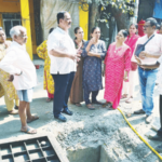 Motilal Nagar Residents Furious Over Stalled Road Work; Shiv Sena Confronts BMC Officials