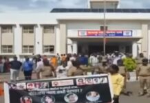 महिला डॉक्टरचे चारित्र्य हनन करणाऱ्यांवर कारवाई करा! फलटण पोलीस ठाण्यासमोर शिवसैनिकांचे सहा तास ठिय्या आंदोलन