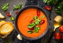 थंडीत करुन बघा असे मस्त दाटसर टेस्टी टोमॅटो सूप