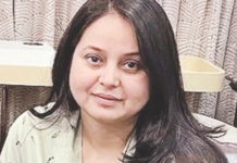 लालूंना किडनी देणारी कन्या रोहिणी यांची कुटुंब आणि राजकारणाला सोडचिठ्ठी, बिहारच्या पराभवानंतर आरजेडीला दुसरा धक्का