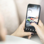 सोशल सोसत नाही, मेंदूची होतेय हानी; रिल्स, व्हिडीओ स्क्रोलिंगच्या आहारी जाणे घातक