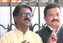 सर्वपक्षीय शिष्टमंडळास दीड तास ताटकळत ठेवले, केंद्रीय निवडणूक आयोगाचा उद्दामपणा