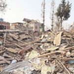 उमरचे पुलवामातील घर स्फोटाने उडवले, मध्यरात्री सुरक्षा दलाची कारवाई