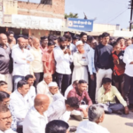 नरभक्षक बिबट्याला ठार करा, निंबळक गावासह बायपास चौकात रास्ता रोको