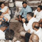 आशिकाच्या मृत्यूला जबाबदार असणाऱ्या शिक्षकावर कारवाई करा, शिवसेनेने गौंड कुटुंबाची भेट घेऊन केले सांत्वन