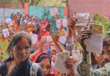 बिहारमध्ये जेव्हा जेव्हा 5 टक्के मतदान वाढलं, तेव्हा सरकार पडलं; पहिल्या टप्प्यातील मतदानंतर NDA चं टेन्शन वाढलं